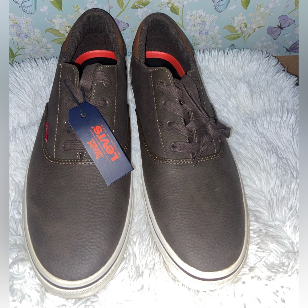 Levi's Brown Men's Shoes with Red Accents